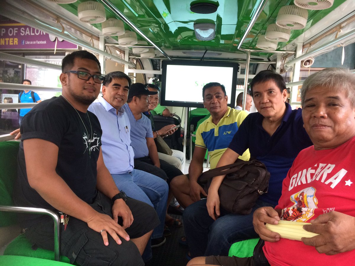 bongvlaurel's tweet photo. Byaheng Cubao #puvmodernization @DOTrPH @sarchavez #star8 #solarjeepney https://t.co/mAKsSX5cJ2