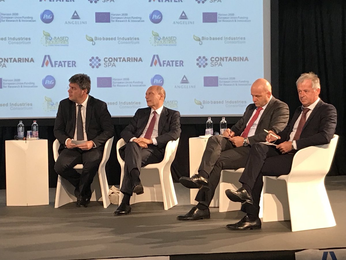 lanzigiuseppe's tweet photo. Inizia a @contarinaspa il dibattito  @ProcterGamble @EU_EASME @Novamont #fater @barbara_degani @minambienteIT @StefanoCiafani @Legambiente https://t.co/4ku2pItr0o