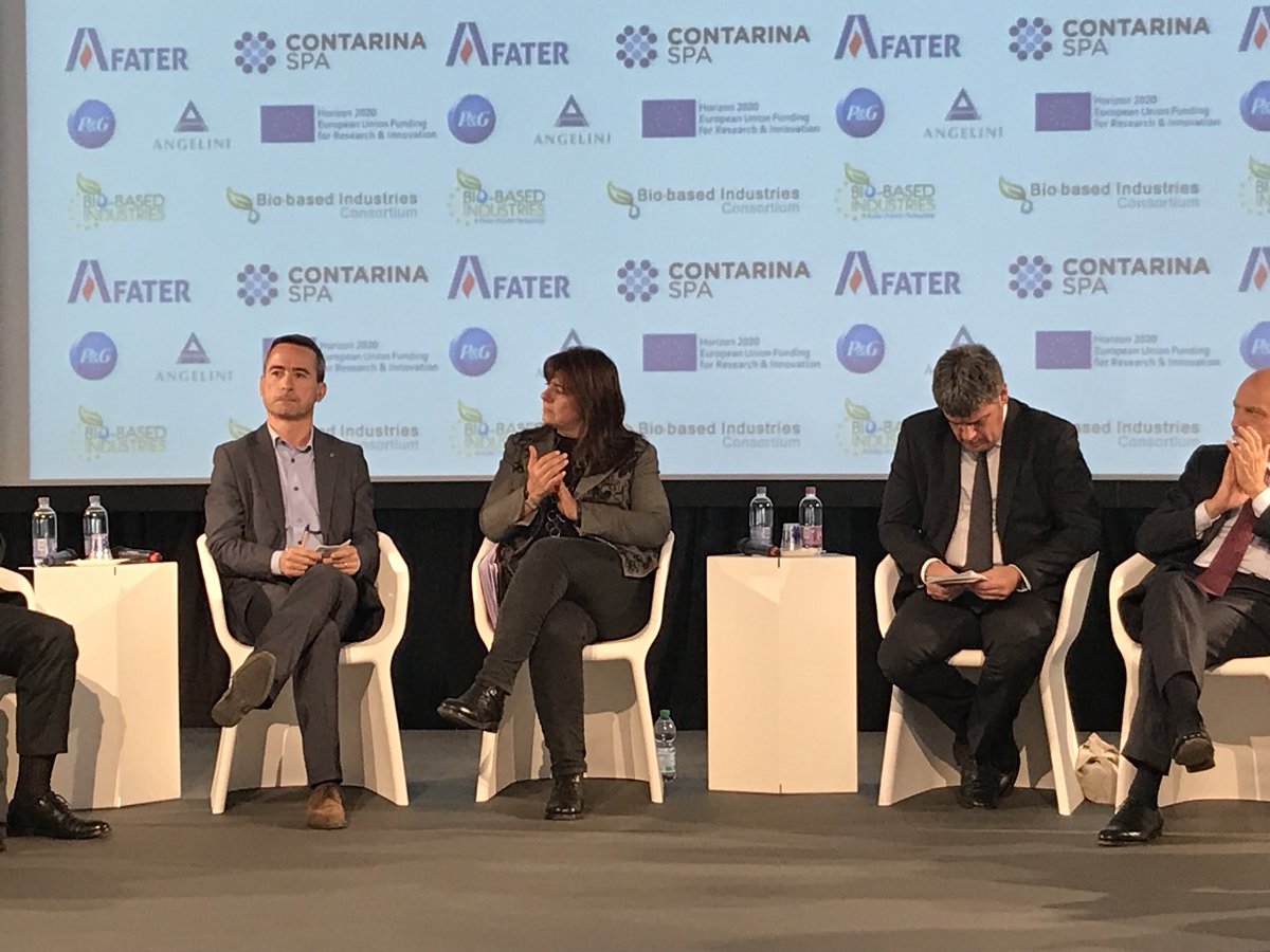 lanzigiuseppe's tweet photo. Inizia a @contarinaspa il dibattito  @ProcterGamble @EU_EASME @Novamont #fater @barbara_degani @minambienteIT @StefanoCiafani @Legambiente https://t.co/4ku2pItr0o