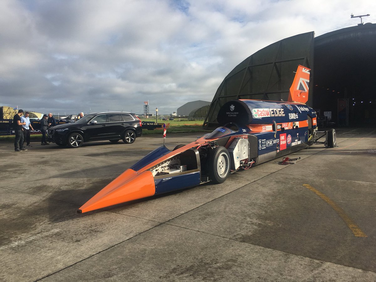 Bloodhound_LSR's tweet image. Final prep of the car ready for the high speed test runs tomorrow #Newquay2017