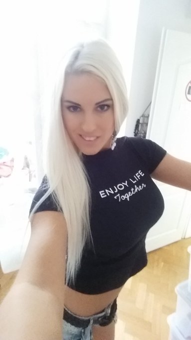 TW Pornstars - Blanche Bradburry 🔞 Official. The latest pictures and