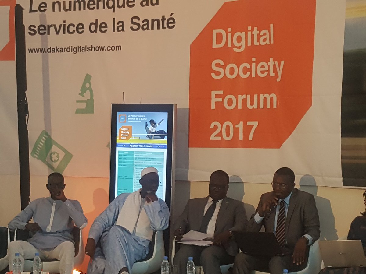 tackodieye's tweet photo. Le Digital pour rapprocher les #Sénégalais des dispositifs de #Santé au #DSF2017! En live du #DakarDigitalShow https://t.co/RNZM5bJVte
