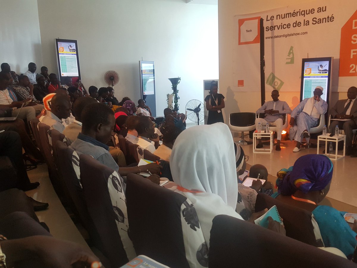 tackodieye's tweet photo. Le Digital pour rapprocher les #Sénégalais des dispositifs de #Santé au #DSF2017! En live du #DakarDigitalShow https://t.co/RNZM5bJVte