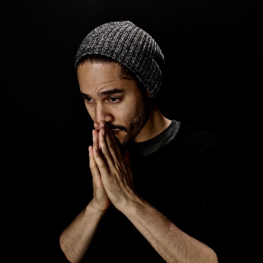FollowDavidChin's tweet photo. #NewProfilePic https://t.co/tkkZaX5WtU