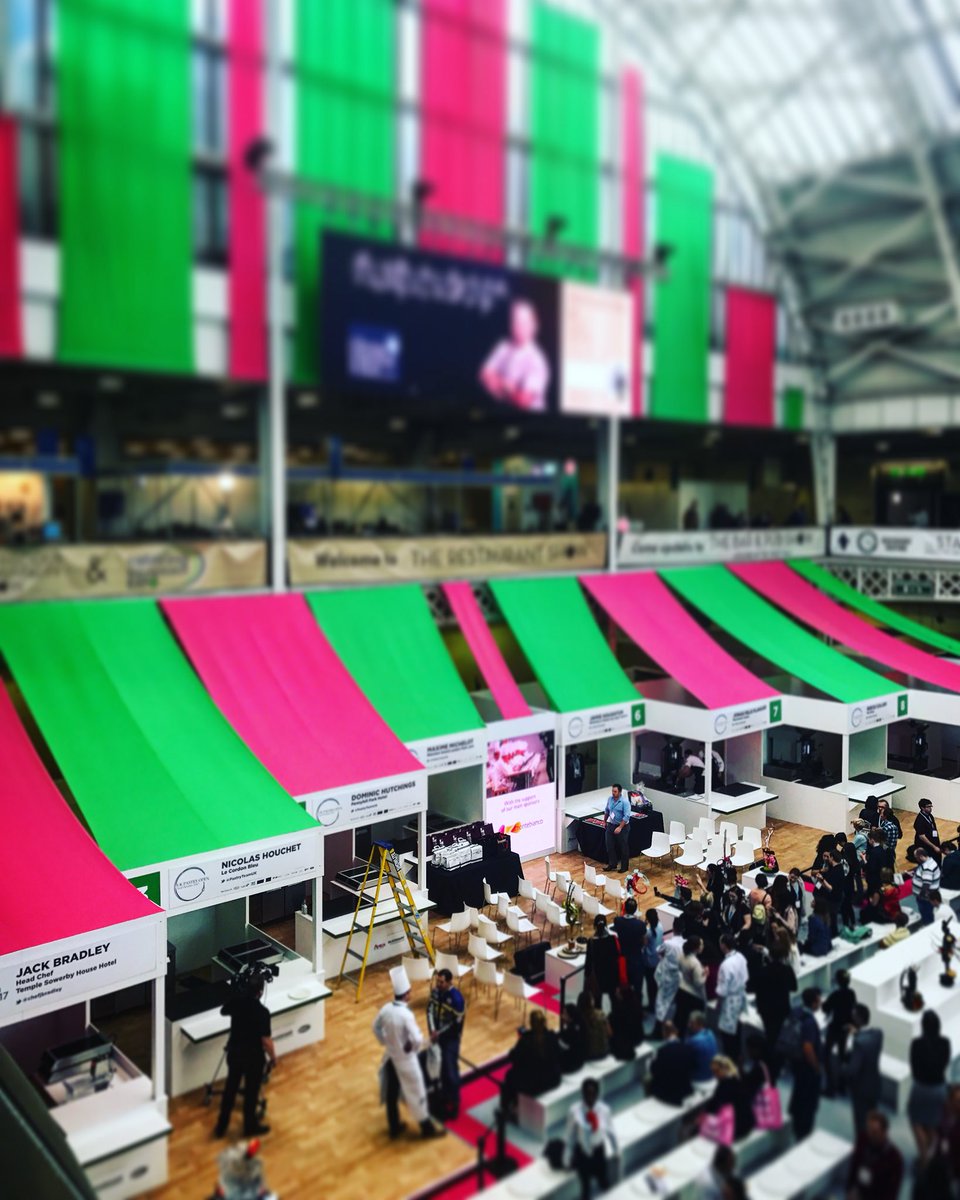 CafeThink_'s tweet image. Shot from the #balcony at The #Restaurant Show 2 weeks ago in #Olympia, #Chefs #headtohead! #Enjoyable #cookoff #thinkeatdrink #foodandwine