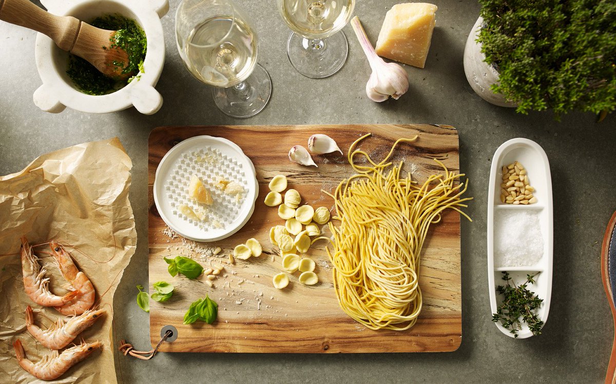 tableware24's tweet photo. Heute ist #Weltnudeltag ❤️
Kennt ihr schon die clevere #PASTA #Passion Serie von #VilleroyundBoch? https://t.co/FWlbvkRH60  #PastaDay https://t.co/sgSK19S6jr