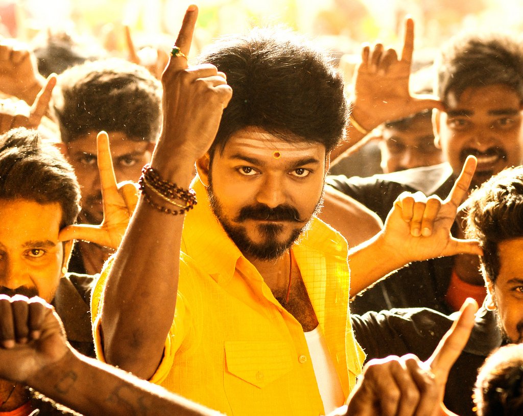 WintvNews's tweet photo. #Mersal #MersalHit #Vijay  மெர்சல் திரைப்படத்தை மாபெரும் வெற்றி பெற செய்ததற்கு நன்றி -    விஜய். https://t.co/mME2no86d4