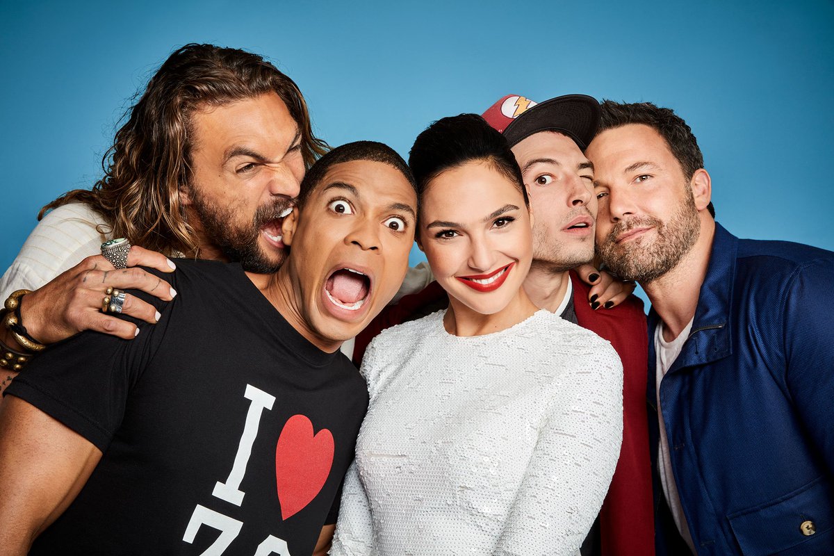 Gal_Gadot_Daily's tweet photo. I love this pic. #galgadot #justiceleague https://t.co/iIRuL9dmbx