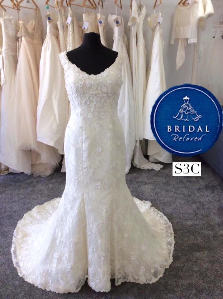 BridalRelovedSa's tweet photo. #dressoftheday 

Wedding dress by Ian Stuart...💙

Size 10
Was £1900
Now £900

#bridalrelovedsawston https://t.co/5NYpZv8Qgx