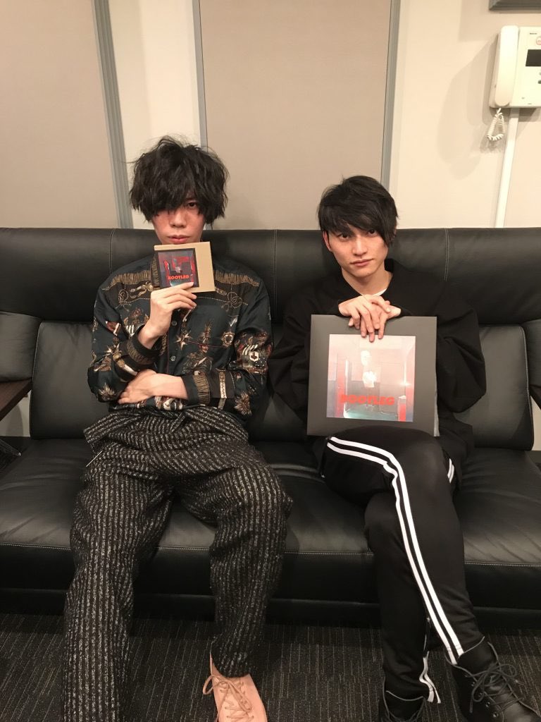 aaa_Nissy_all_a's tweet photo. 脚なっが！！！！い割りに顔ちっこ！！！ https://t.co/I9QgRh7oit