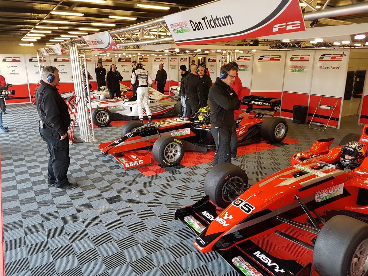 BRDCSilverstone's tweet photo. First F2 run of thr final day of #MABA2017 at a dry @SilverstoneUK. Exciting times for #TeamEnaam #TeamMax #TeamHarrison and #TeamDan https://t.co/jZCMZNQuDz
