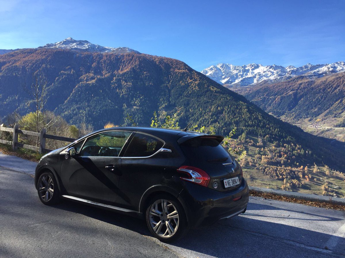 JeremieToedtli's tweet photo. Today's program is recces with amazing landscape! #RIV https://t.co/y3NTtiWEbB