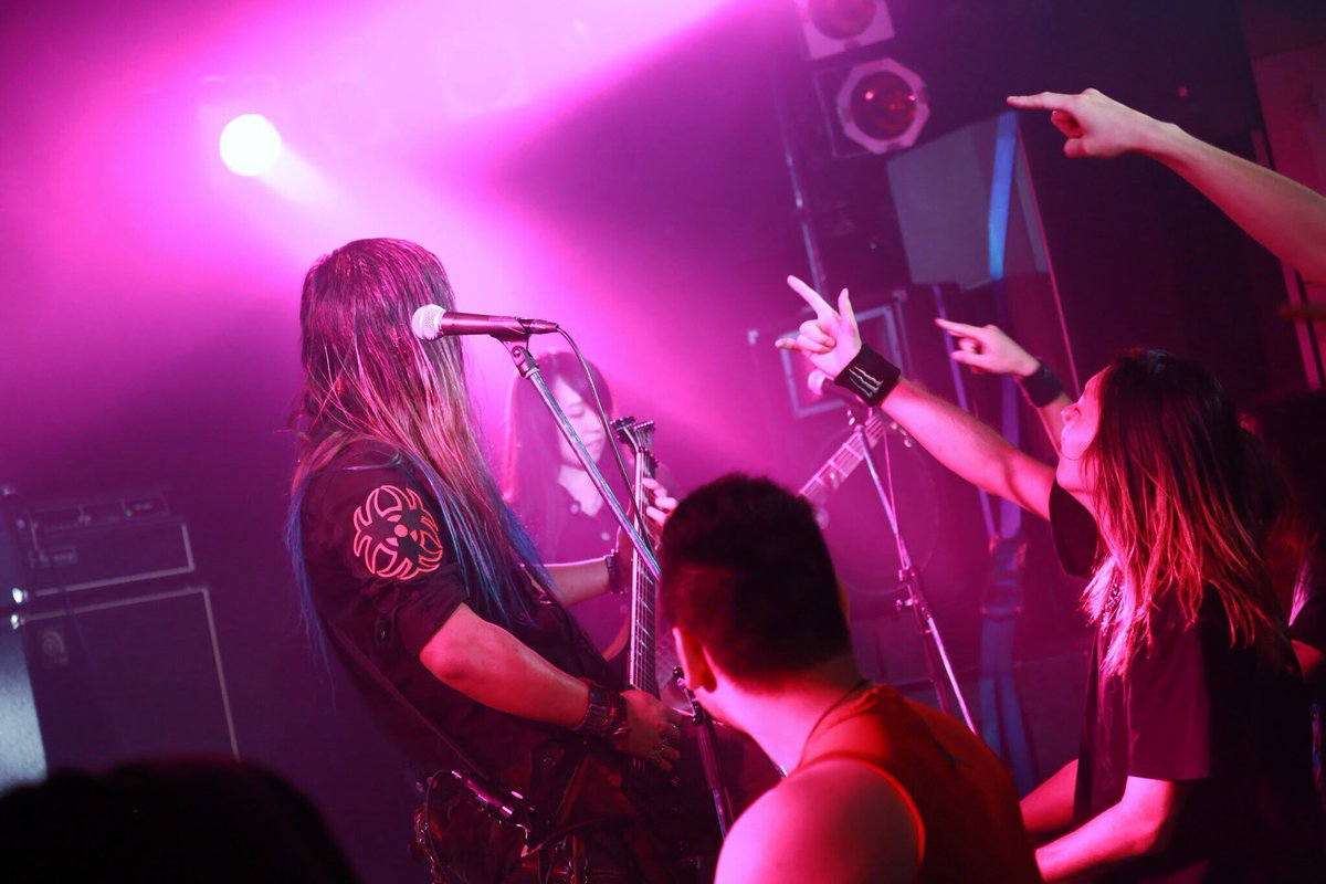 yu65photo's tweet photo. 【ライブ】2/2
場所:立川BABEL
アーティスト:OSRAIL 

#OSRAIL
#ライブ
#livephoto 
#ライブ写真
#photography
#写真好きな人と繋がりたい
#写真撮ってる人と繋がりたい
#ファインダー越しの私の世界 https://t.co/EUhNBz51sS