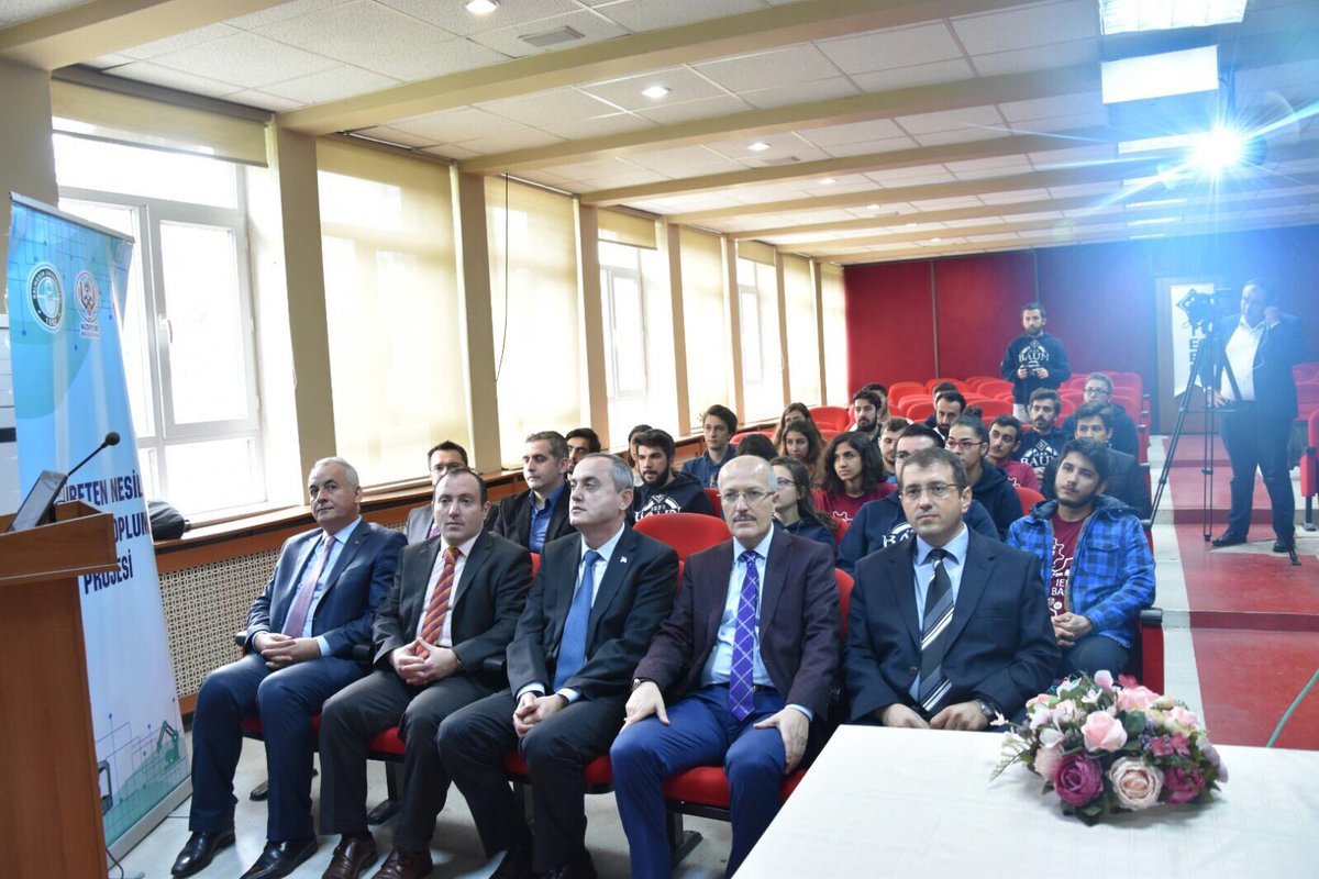 uretenNesil's tweet image. I.Üreten Nesil Öğrenci Buluşmaları (IEEE BAUN Öğrenci Topluluğu) düzenlendi. @egitimbilisim @Altieylulbld @zkafaoglu @ieeebauncs