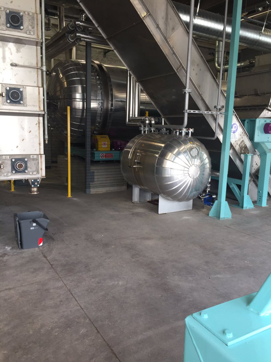 AlbertvanWinden's tweet photo. Bij opening 1ste luierrecycling fabriek in Italië. Prachtig hoe #p&amp;g, #Fater #contarina en #angelini samenwerken voor #circulareconomy https://t.co/CTgUhgGnPi