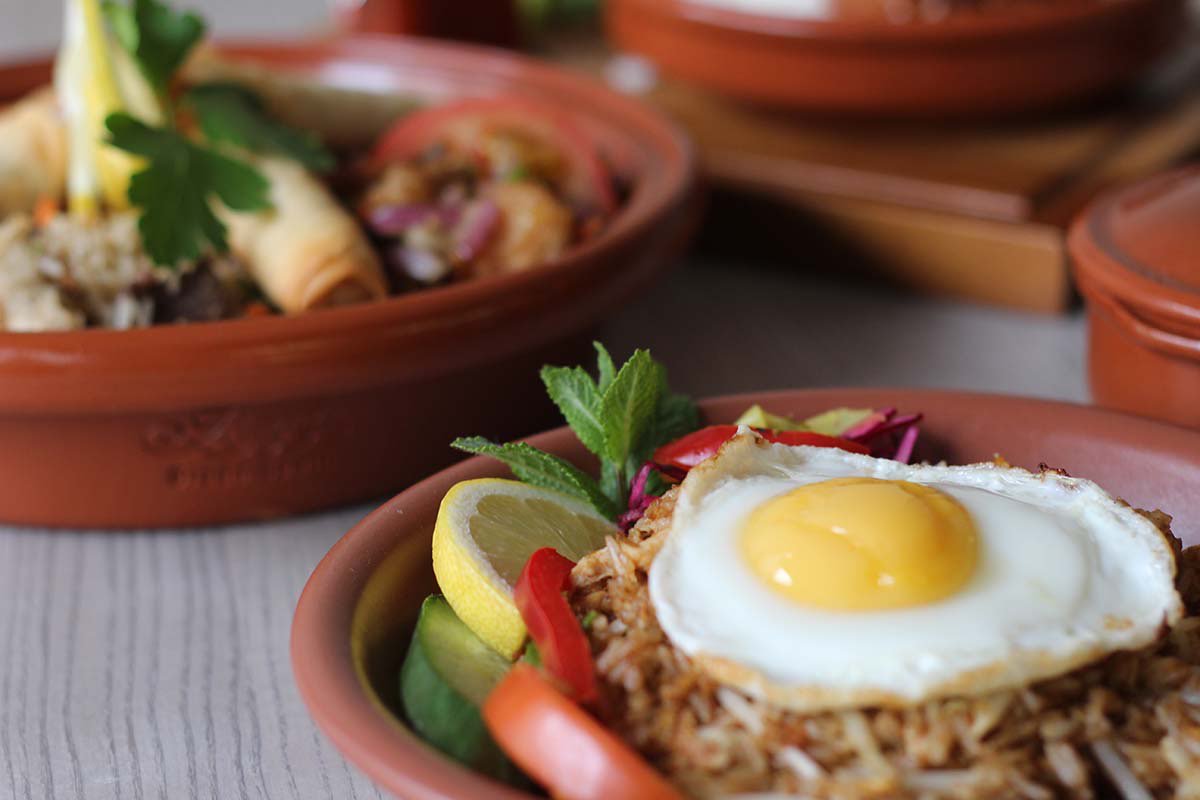 Rice, Noodles, Meat, Veg and Sauce. Build your own box from £3.50- check it out here: ow.ly/376g30g5tiS #Kaya #City Road