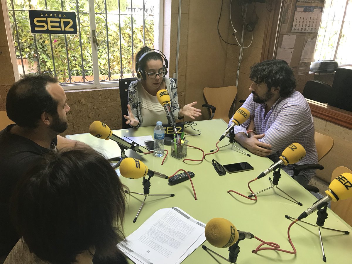 SER_Ronda's tweet photo. En la tertulia hoy hablamos con dinamizadores de algunos centros Guadalinfo de la Serranía.@CGAlpandeire @GArriate @GuadaParauta https://t.co/xSFbdb1t9I