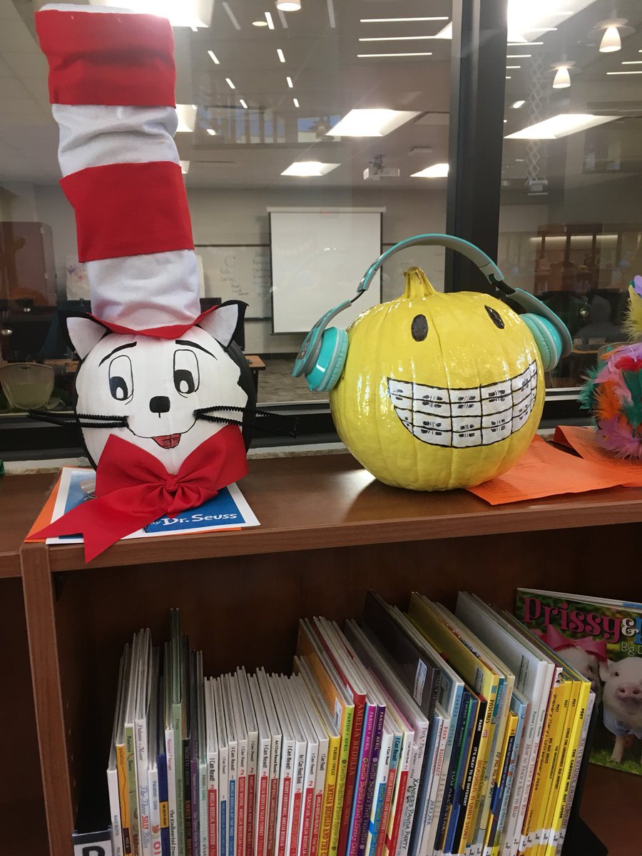 Pumpkin Patch time in the MJE library! #MJEJags