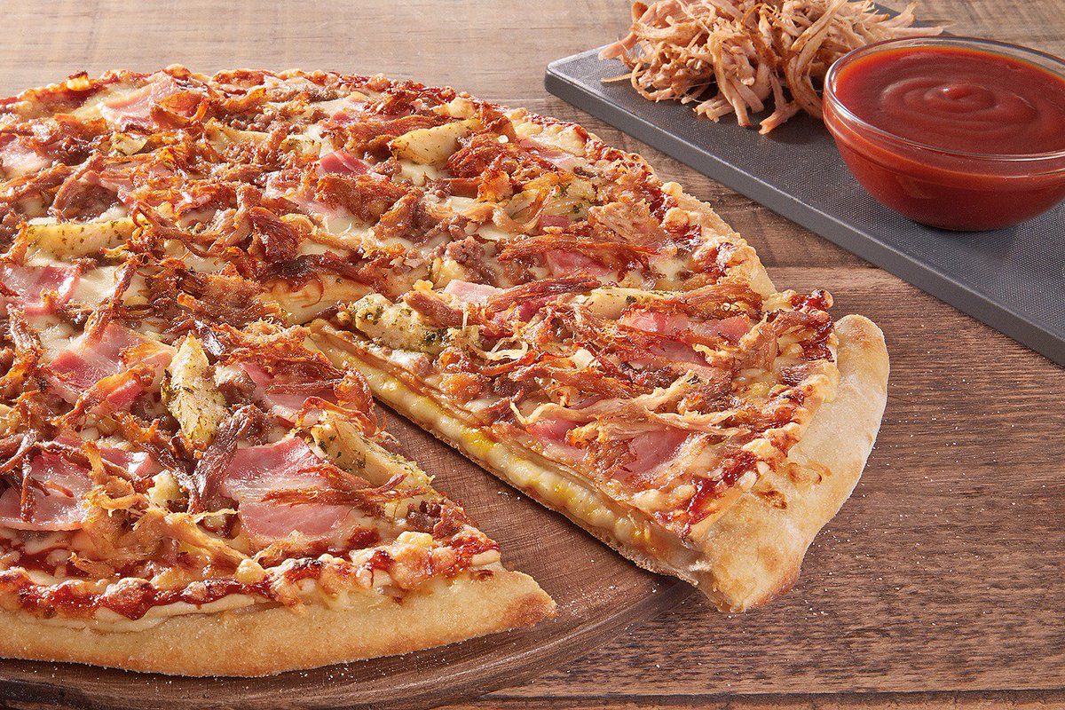 telepizza_es's tweet photo. RT si quieres #PizzaGratis 

#NuevaBBQMeatGrill https://t.co/THEPIo1baI