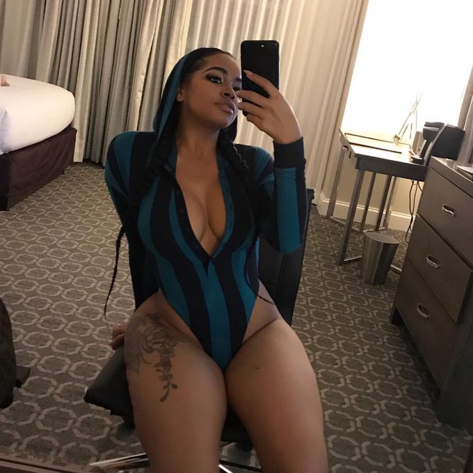 😜 #FAME https://t.co/9DMsKDfurz<a href="/tag/fame"class="tags">#FAME</a>