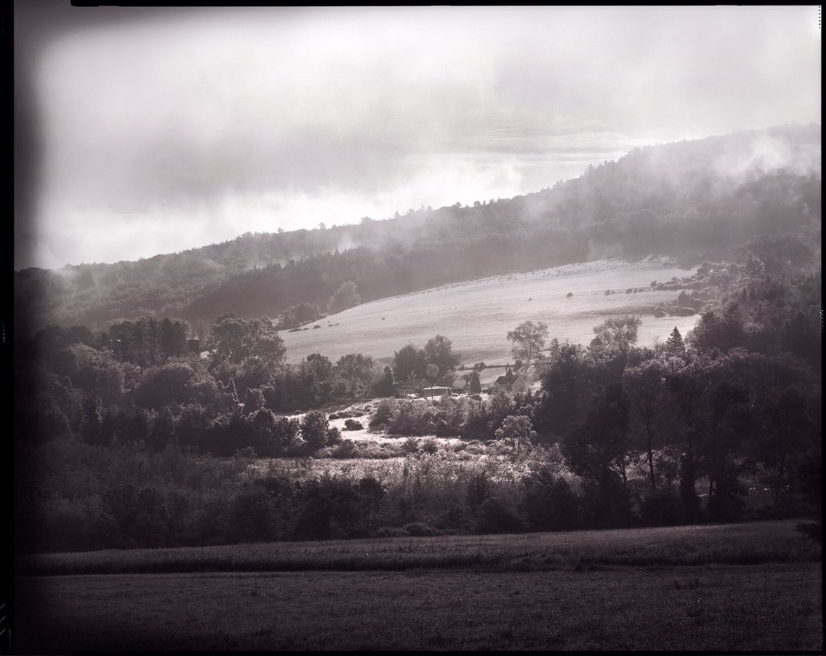 TheoCoulombe's tweet photo. Sharon Valley, CT from Taylor Rd, NY, Millerton, NY 2017 #standardspace #deardorff #8x10film #trix320 #viewcamera #largeformat #analogphoto https://t.co/oFnG7Aq6xh