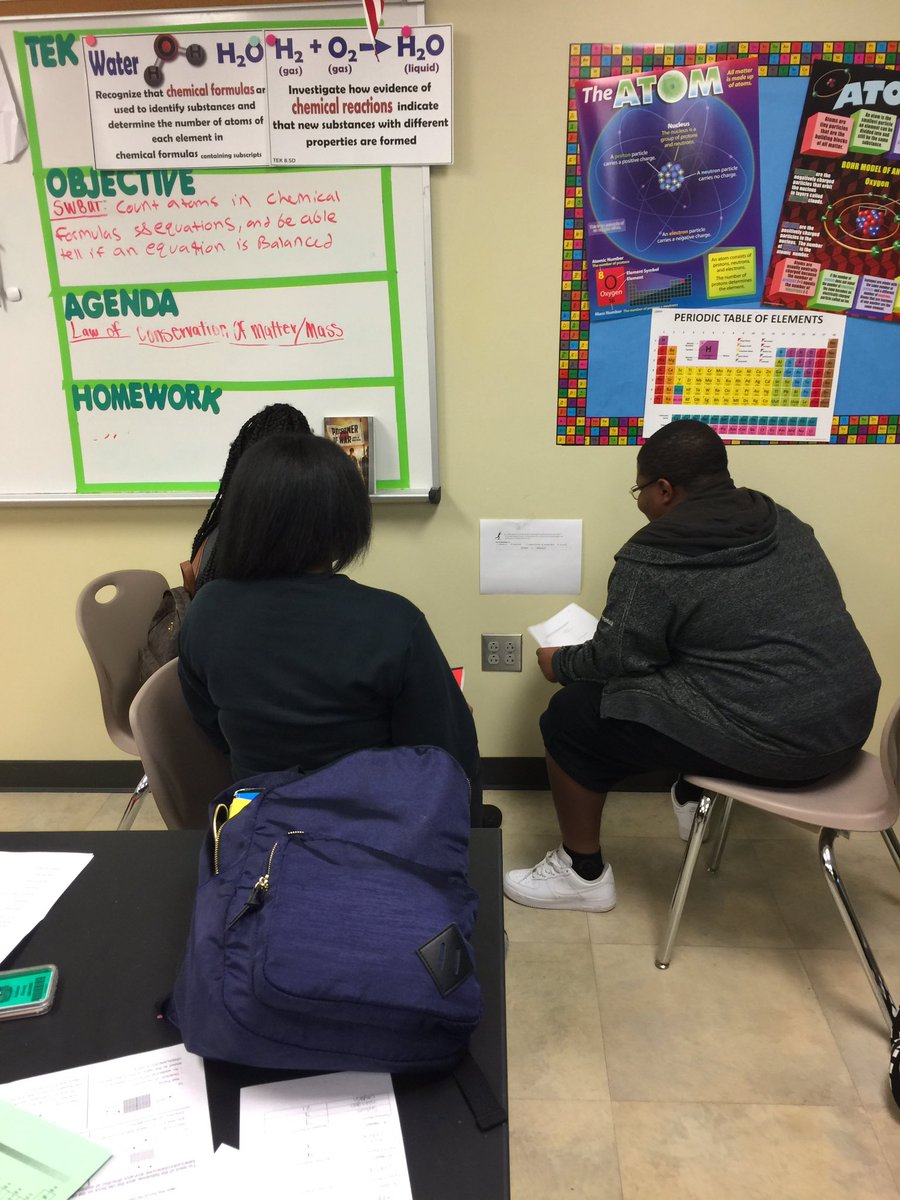 mrsrmateer's tweet photo. Awesome differentiation w/ individualized support (T station) &amp; effective structures = successful stations! @PrincipalPaz @MCJHGators https://t.co/zGlIk2px3o