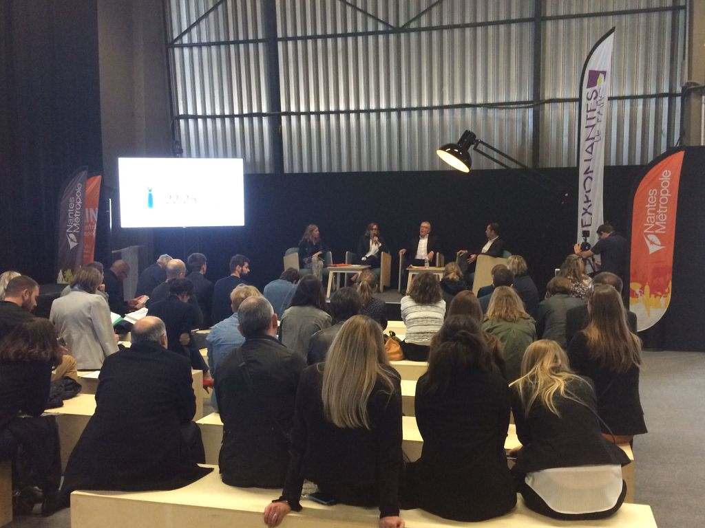 reso_idf's tweet photo. #serbotel2017 en ce moment, conférence de Marie Morcel, directrice générale RESO France en compagnie de Bernard Boutboul (Gira Conseil) https://t.co/0fdpLJikdM