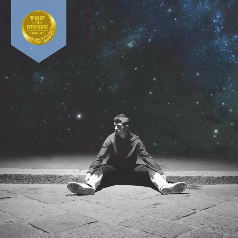FIMI_IT's tweet photo. C’è da festeggiare, caro #Rkomi: l’album #IoInTerra e il singolo #MilanoBachata feat. @marracash ottengono entrambi l’oro dei #FIMIAwards! 💥 https://t.co/oy4bYzst16