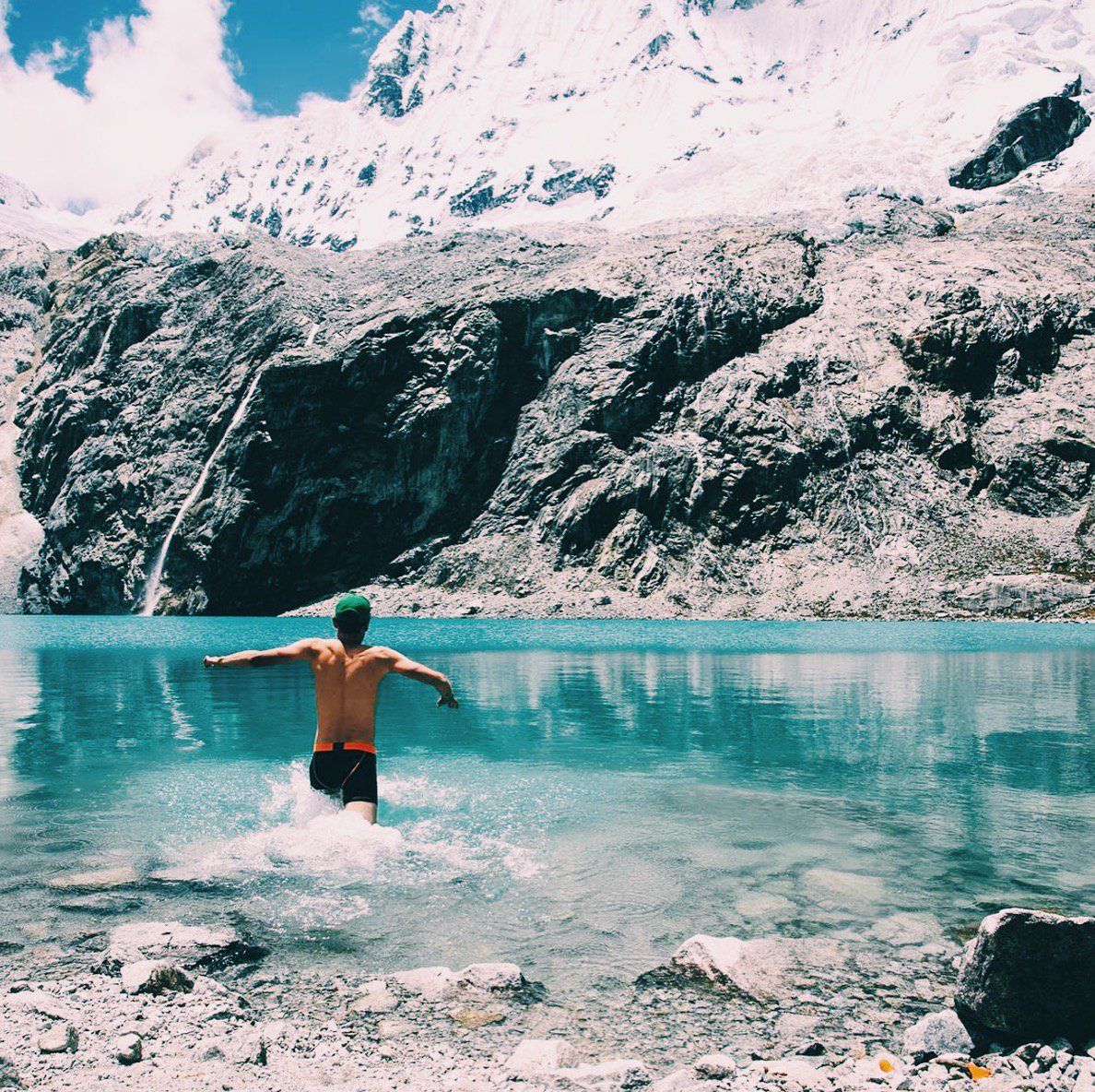 newell_brands's tweet photo. Jumping into the week like... @exofficio

#exofficio #Monday #productive #work #water #travel #Peru https://t.co/IcjZeOmNBW