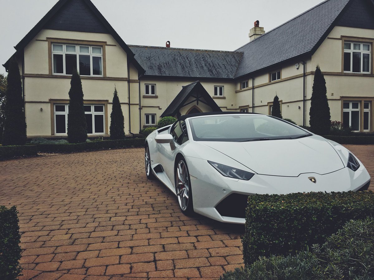 SmartPolishPro's tweet photo. Huracan ๐ท
โข
#SmartPolishPro | #Lamborghini | #Detailing https://t.co/EDNrWp367J