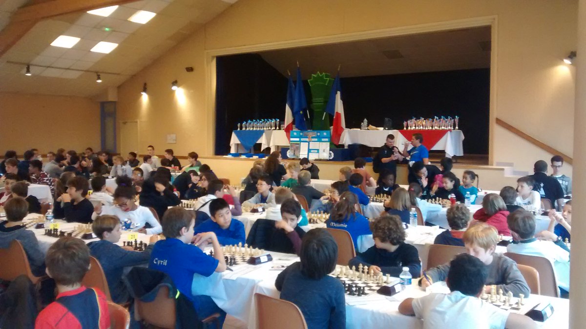 EcDesLions's tweet photo. Championnat du CRMLE jeunes dernière ronde : jusqu'au bout ne rien lâcher ! https://t.co/dxsSTbZmFN