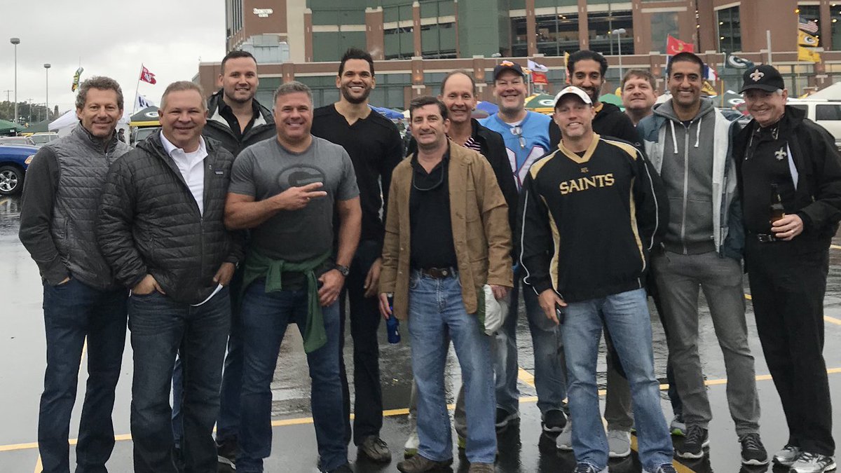 AmOrthoEvents's tweet photo. Great group of doctors and guests up this weekend for the Packers/Saints game at Lambeau Field!  #AmOrthoEvents https://t.co/DGc0dNCYXP