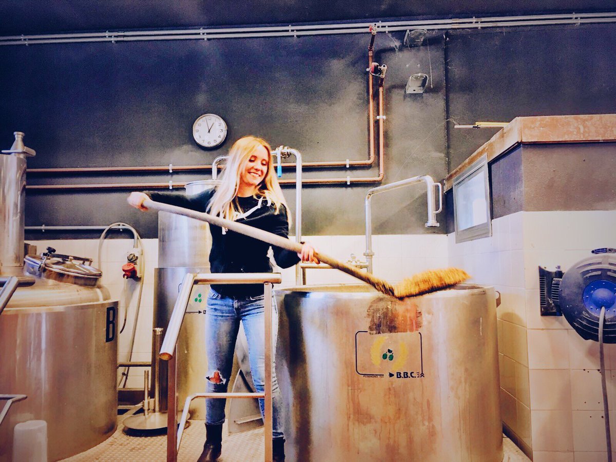 BirraDelBorgo's tweet photo. Looks like brewing a cocktail 😉
With @10BarrelBrewing https://t.co/Xl8JVWC2x0