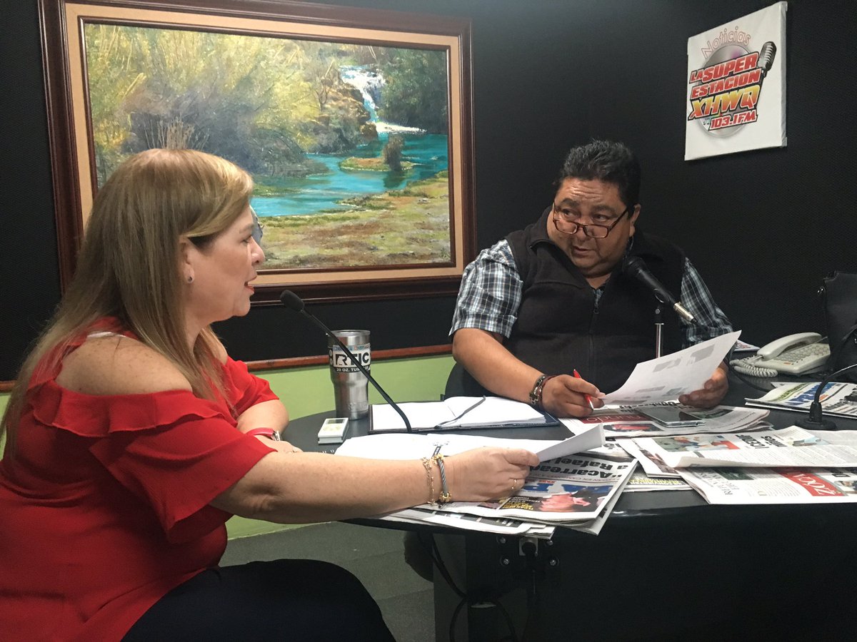 cristyrdzrdz's tweet photo. Invitando al festival internacional Julio Torri 2017 @rubenmoreiravdz @SofyCamil @irma_2507 @MILTONMALACARA https://t.co/yNRz6Uw6aW