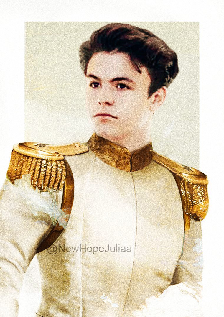CaylaFionah1's tweet photo. Smith the Young King 👑
Richardson the Prince 👑
Bibby the King 👑

{Credits: @NewHopeJuliaa ♥} https://t.co/J2SGw5QgFa