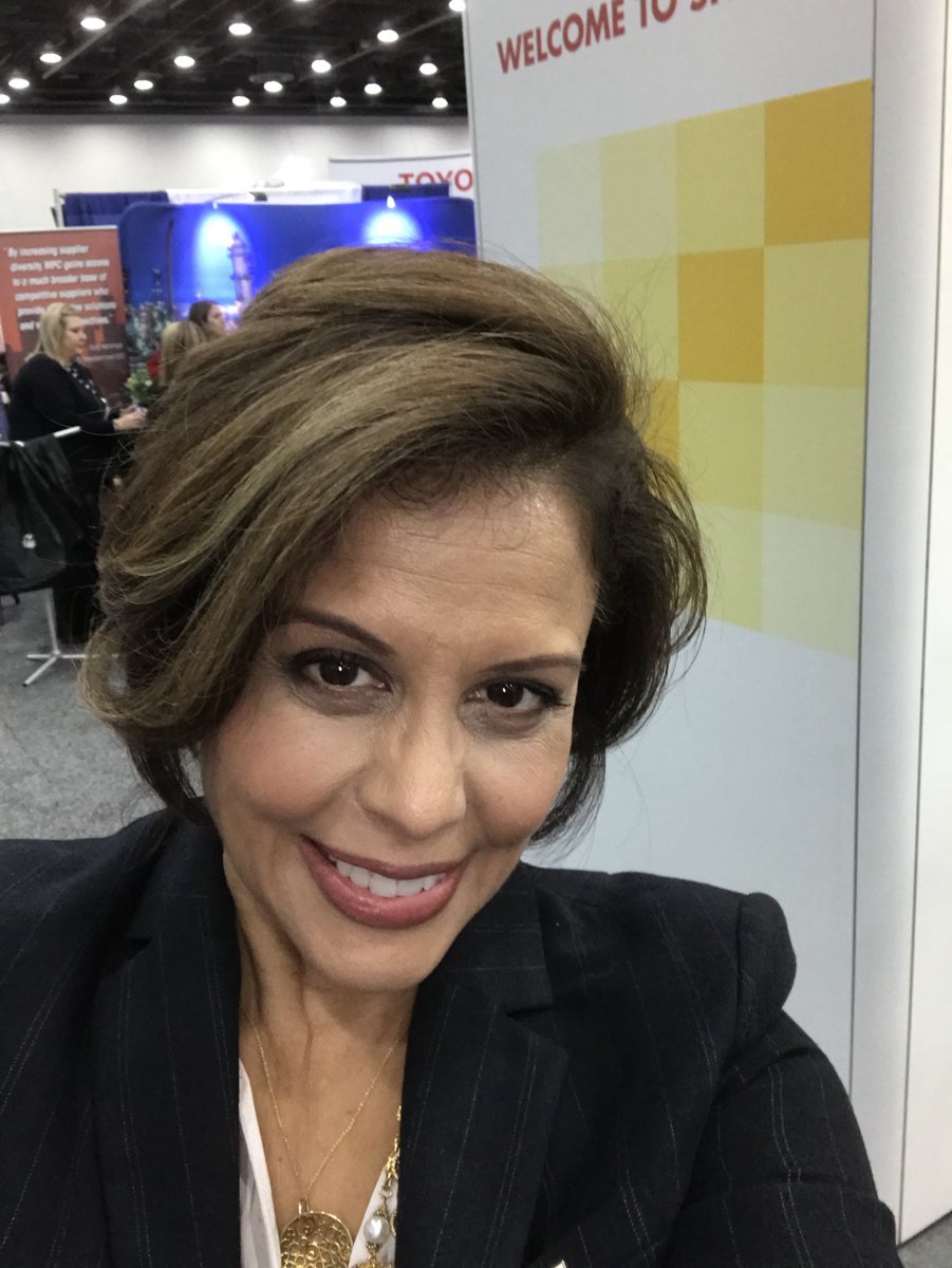 MicheleRuiz01's tweet image. @NMSDCHQ attendees, to #FindYourFit with @Shell / @ShellDiversity you need to #innovative and find a gap that needs addressed. #nmsdc45