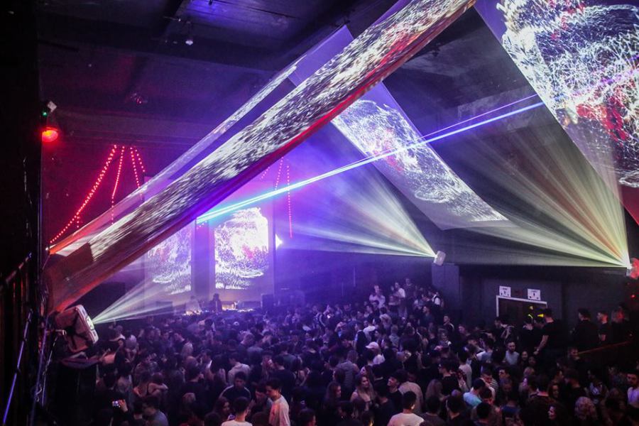 thekazimier's tweet photo. Changing of the seasons only means a more beefed-up evenings entertainment schedule! View our multi-venue listings: https://t.co/xD4ES2UxKw https://t.co/3JYlFcAFov