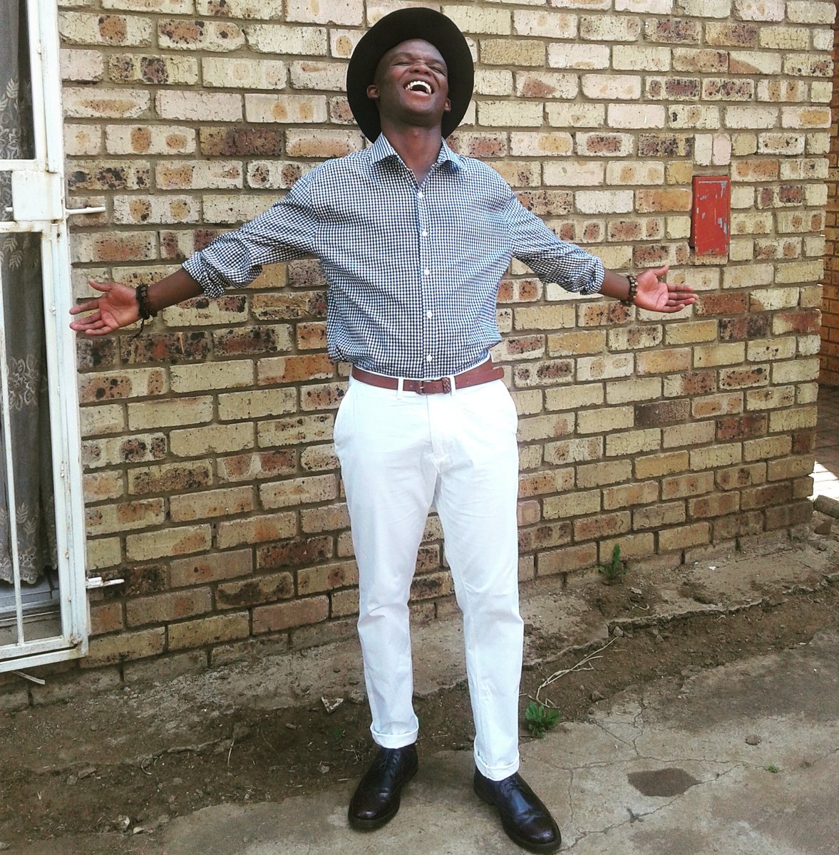 MakoyaRamodibe's tweet photo. Laughter is a great medicine.
SIBUYILE...HELLO, HI
#AfriStyle
#LoveElements https://t.co/B7z72vo9Zz