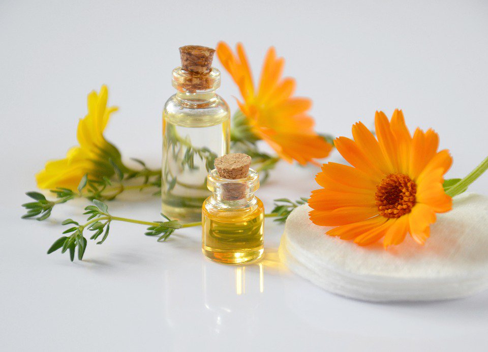 star_wellness's tweet photo. Découvrez le plaisir des huiles essentielles au quotidien ! https://t.co/ij6BRmBwc1 et AIMEZ notre page FB ! https://t.co/izvf3R1PE1