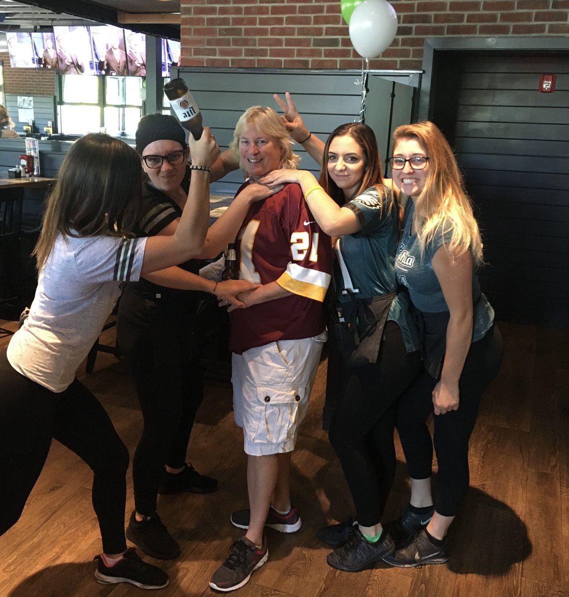 PJsPub's tweet photo. Where will u be watching tonightโฆ
#Redskins fans beware - the girls at #PJsOaks R ready for you #FlyEaglesFly #PJsDoesItBetter https://t.co/VcaJRBeiFe