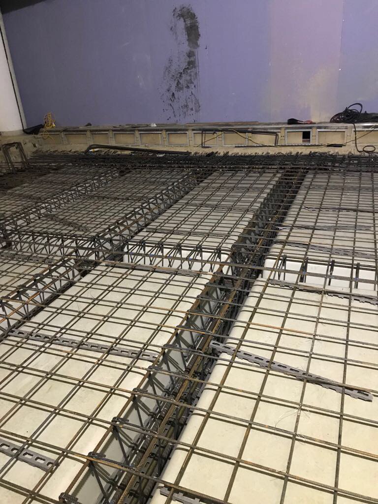 LDDSgroup's tweet photo. 1 of 3. Drill &amp; burst 2 remove R/C beam, install temporary decking installation. install new rebar 4 concrete pour LDD, Teamwork 👏 @ziggyLDD https://t.co/AmwxrsxFg5