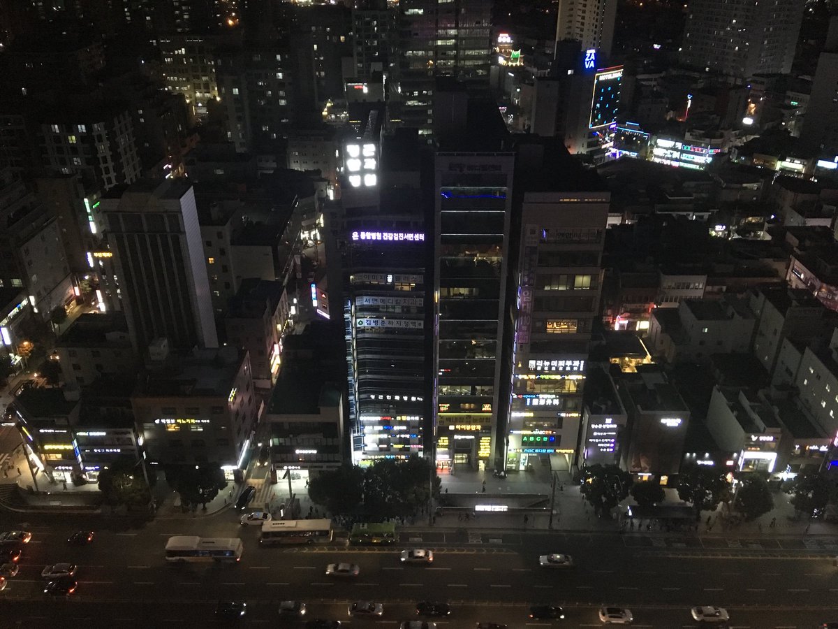 FJBpro's tweet photo. Busan by night https://t.co/G2SDsMKUfB