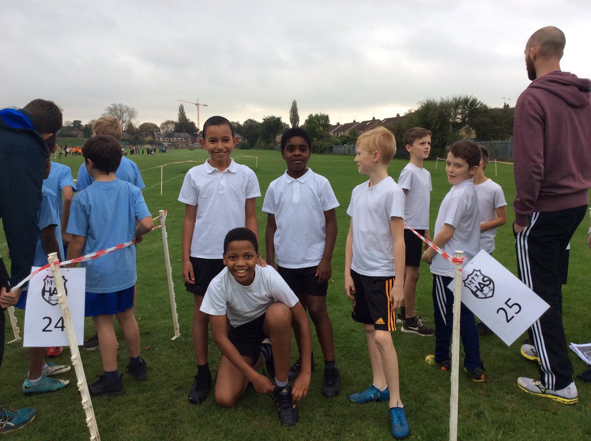 StCharlesHullPE's tweet photo. Well done to our brilliant athletes from @stcharleshullY6 and @stcharleshully5 at the @HullActiveSch Cross Country on Friday! #superstars https://t.co/KfBSzBepKo