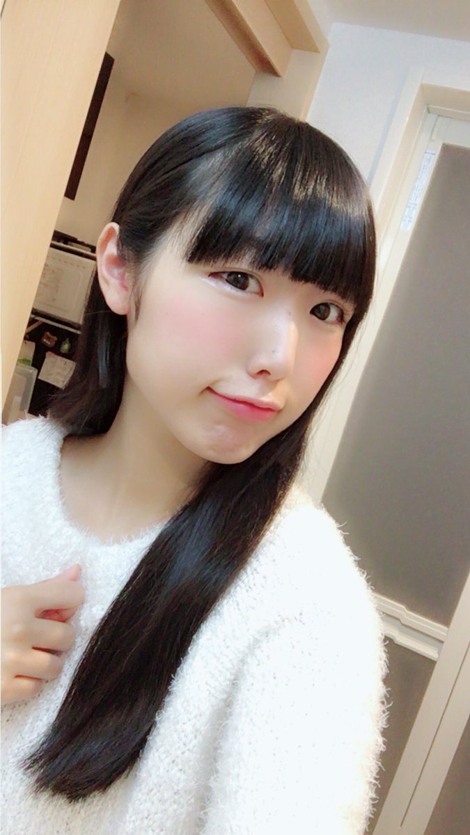 鞘ちー 踊り手垢抜けた選手権17 13年にみにぃと撮ったプリ 15年のjk 先日の美容院行く前 行った後 基本 髪型変えないし髪も染めないし 凄まじい変化はないですね