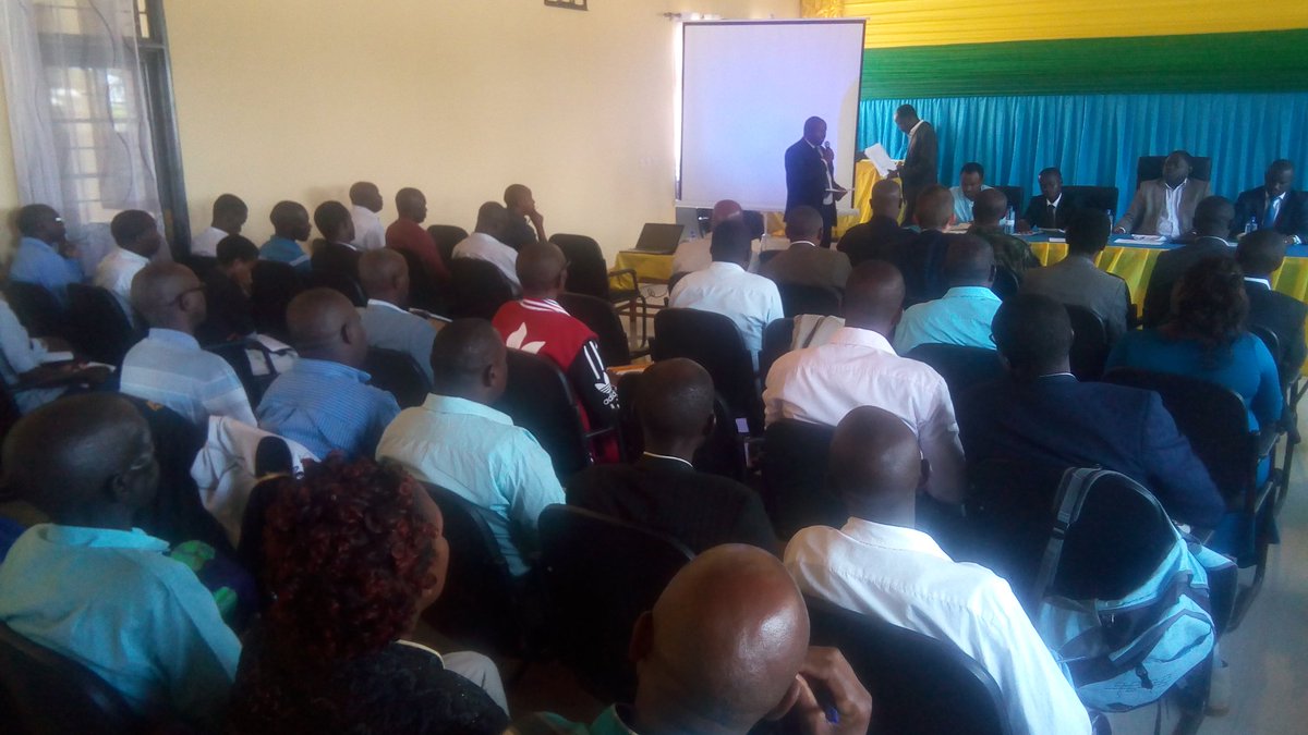 Kanyamupira's tweet photo. Now:Min.of State @RwandaAgri @F_nsengiyumva officially launching #CassavaWeek @RuhangoDistrict in partnership w @FAORwanda @RwandaAgriBoard https://t.co/zRaQRcL9Y7