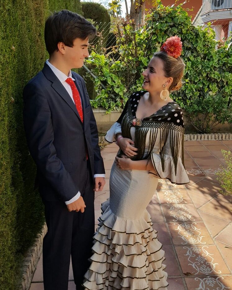 Marga guapísima de @anoranzaflamenca en la feria de sevilla con este traje 😍😍😍
A por el lunes!!!💪
<a href="/Reglaexp/">Regla Exposito</a> <a href="/maestriamoda/">MAESTRÍA</a> <a href="/ModaAndaluza/">Moda Andaluza</a>