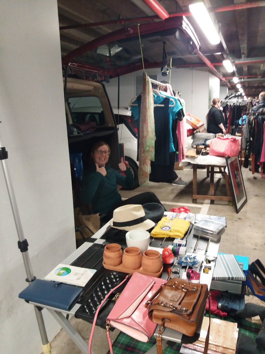 HerOutdoorsClub's tweet photo. First step on the way to full time #vanlife 
Quite proud of my paddle/guy rope clothes hanging solution 😊
#travel #minimalism #getridofstuff https://t.co/mROj5VqWTj