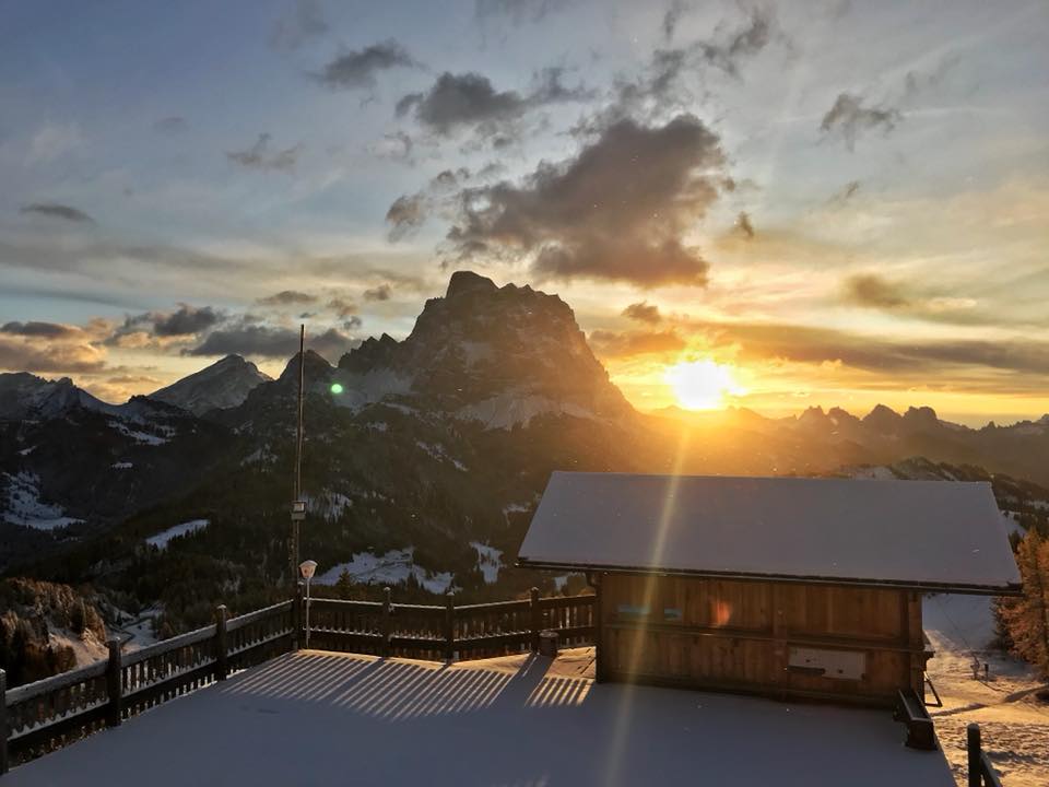 Un bianco risveglio stamattina!!❄❄❄
Ph. Amina De Biasio - Ristoro la Ciasela