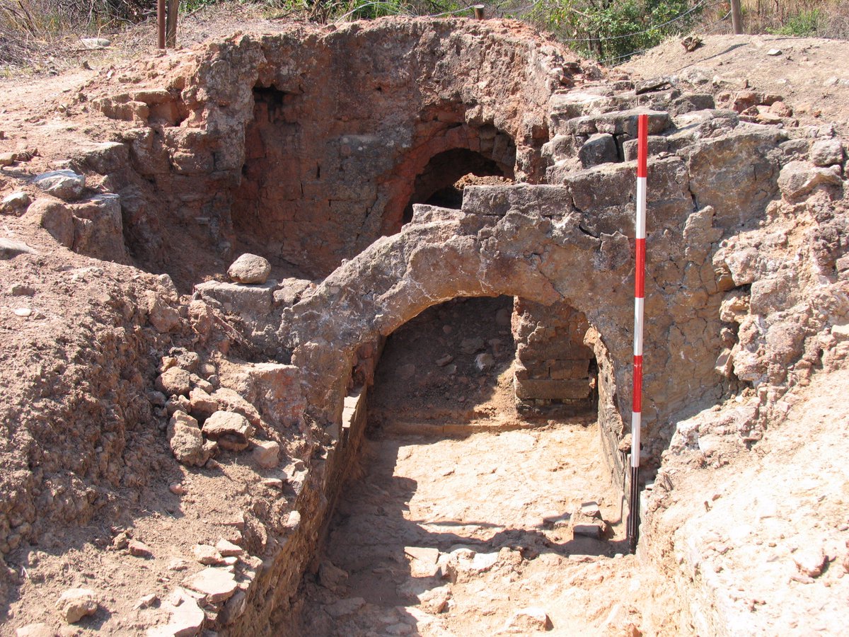 Siamo anche su Twitter!
Siete curiosi di sapere cos'è il Velia Clay Project? 
Cliccate sul link e lo scoprirete.
veliaclayproject.it/il-progetto-pr…
