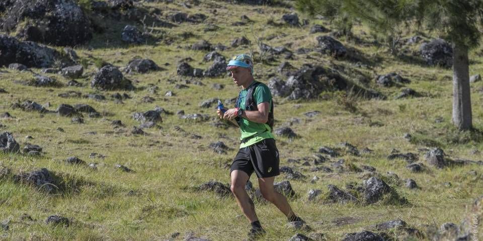 resathlon's tweet photo. Bravo à Benoit Girondel pour sa très belle victoire sur la Diagonales des Fous ce week-end !! 🙌🏃 #Ultratrail #reunion #fadas https://t.co/3AXQw3fIgx